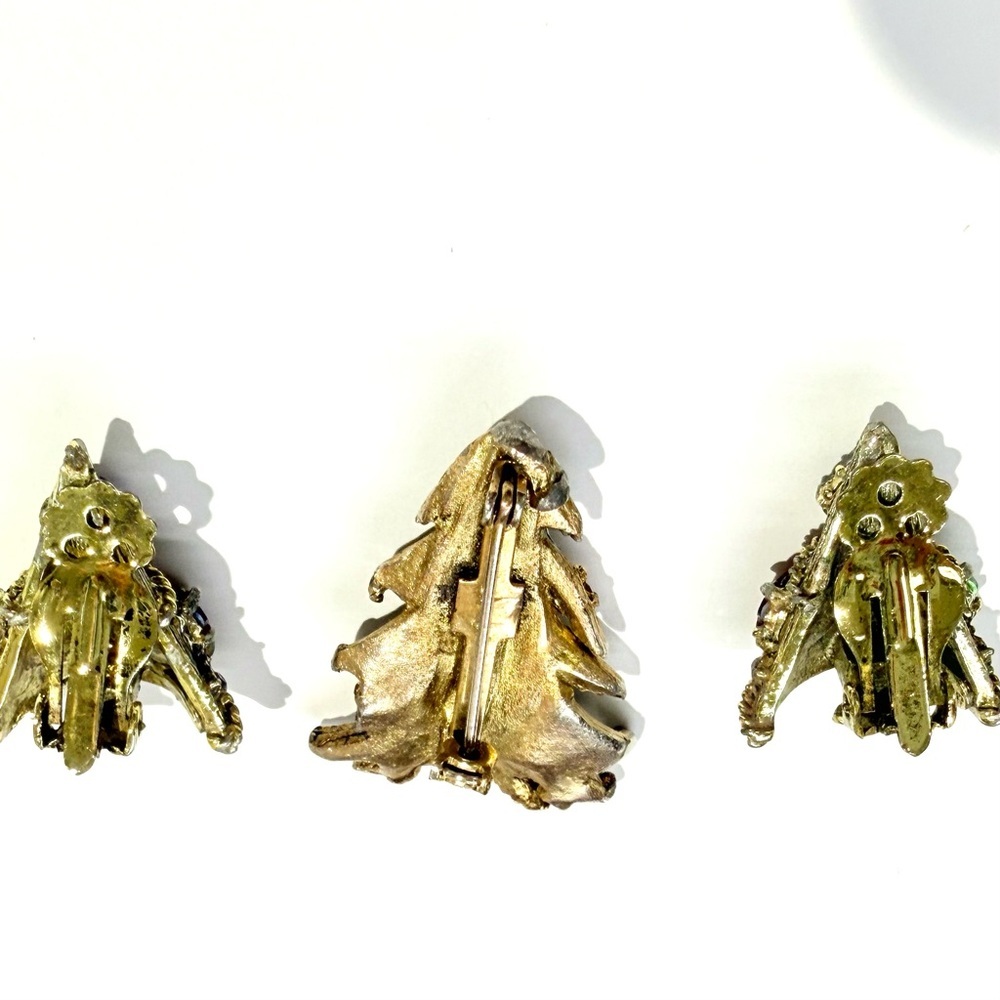 VTG Gold Christmas Tree Jewelry Set …Pen and Earrings - Picture 3 of 7